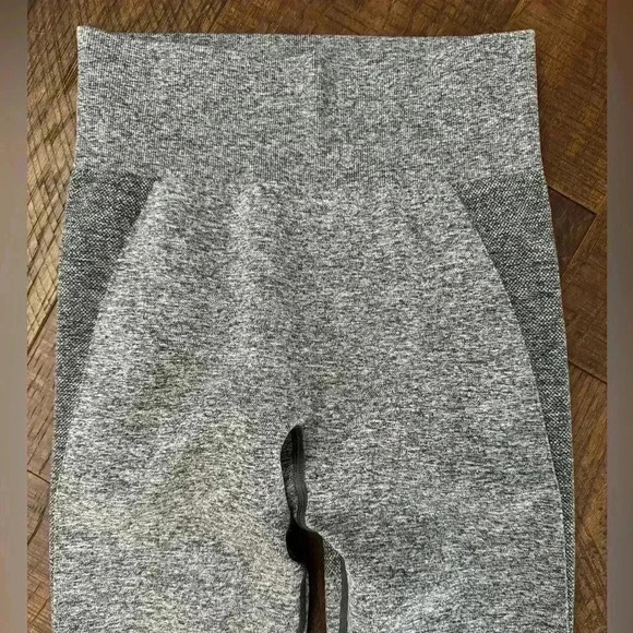 Gymshark High Rise Ankle Leggings - Picture 4 of 9